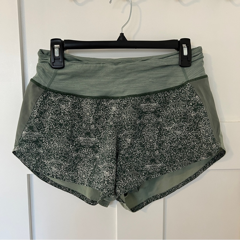 Outdoor voices Hudson green pebble short medium
